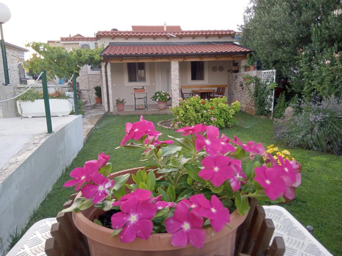 Apartments Janjac Vodice Bagian luar foto