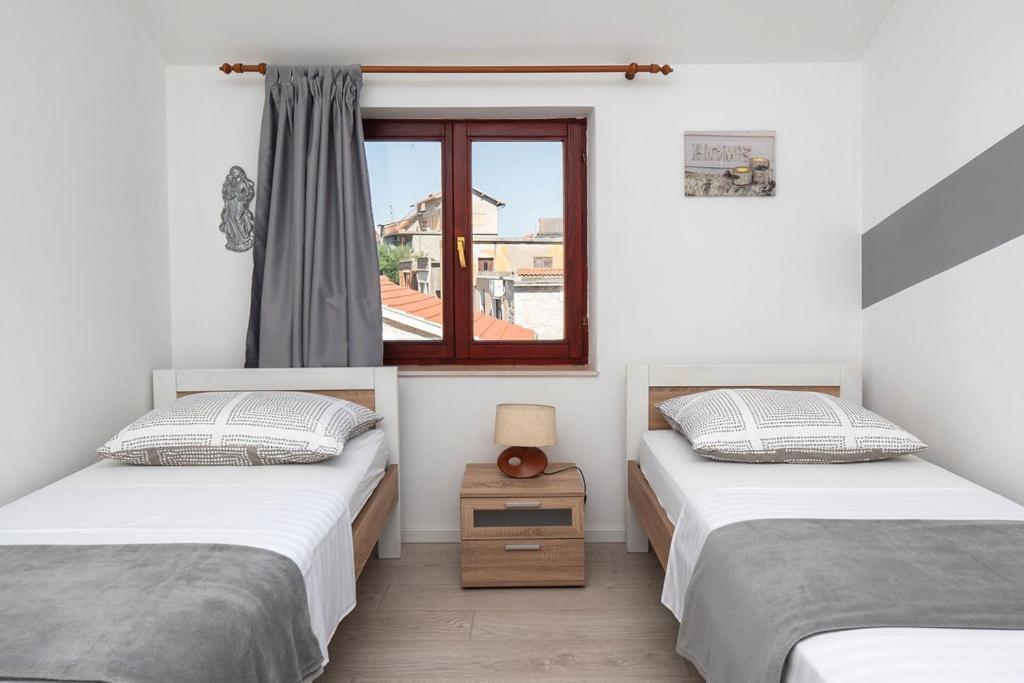 Apartments Janjac Vodice Bagian luar foto