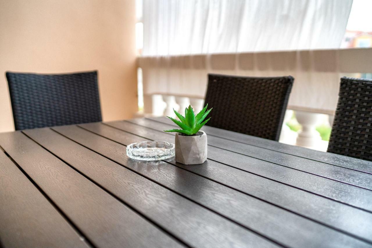 Apartments Janjac Vodice Bagian luar foto