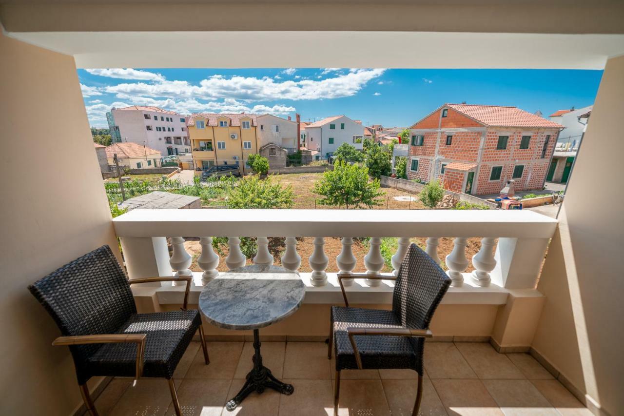 Apartments Janjac Vodice Bagian luar foto
